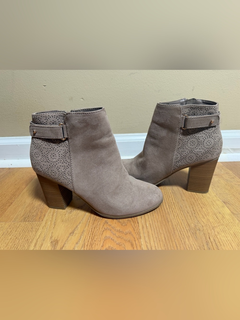 LC Lauren Conrad Taupe Suede Perforated Ankle Booties 8 Boot